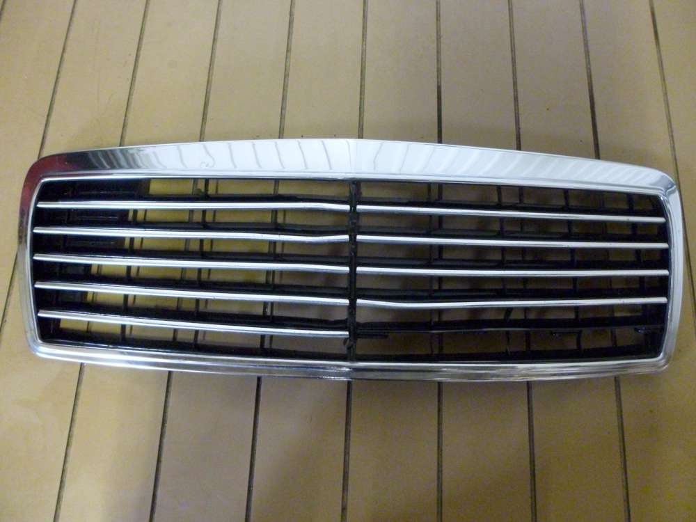 Mercedes-Benz E-Klasse W210 K?hlergrill Grill 2108880123