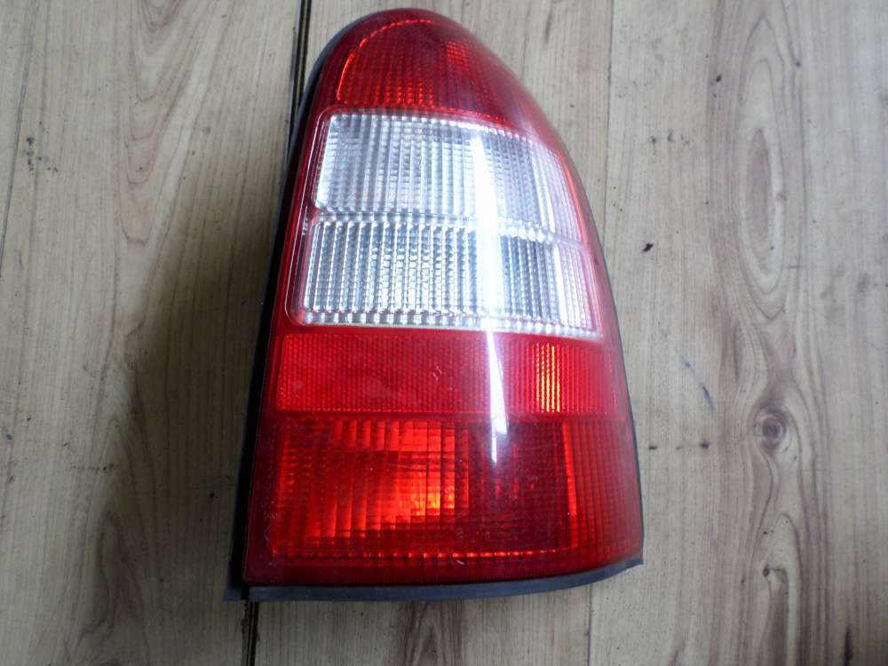 Opel Vectra B Orginal R?ckleuchte hinten rechts 90585003 Caravan Bj 98