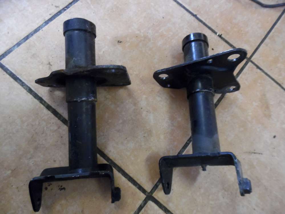 VW Passat 3B Pralld?mpfer Tr?ger Halter Vorne Links / Rechts 3b0807133 3b0807134