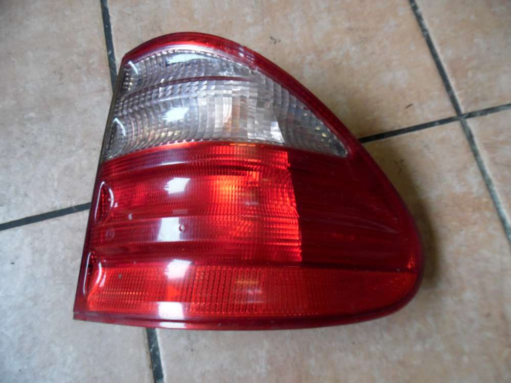 Mercedes E-Klasse W210 R?ckleuchte R?cklicht Rechts au?en 2108205464