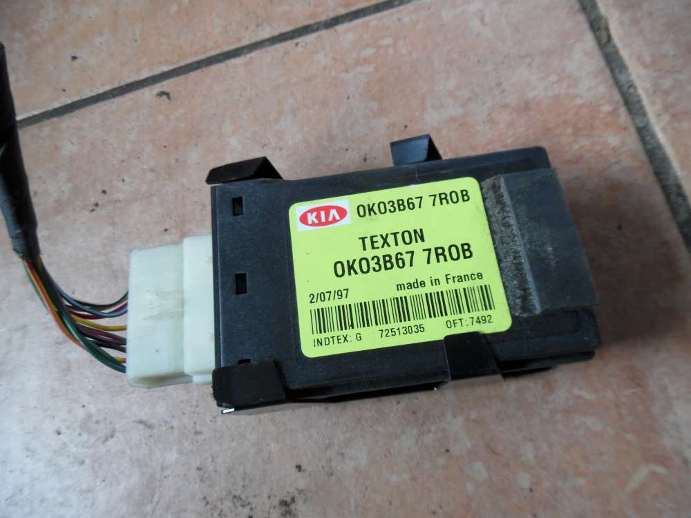 Kia Sportage I Steuerger?t ECU 0K03B677R0B