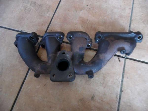 Renault Espace IV 2,2dci Auspuffkrümmer 8200042882