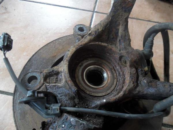 Toyota Yaris Verso Achsschenkel Radnabe Radlager Vorne Rechts