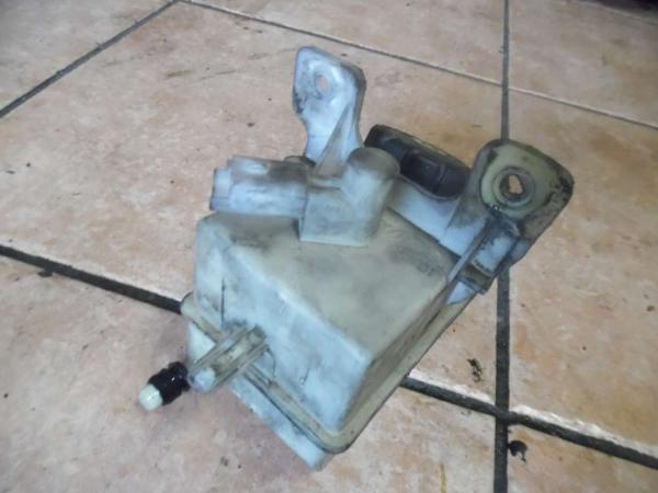 Renault Espace IV Behälter Bremsflüssigkeit 8200021398