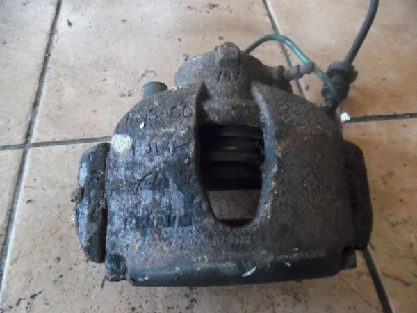 Renault Espace IV Bremssattel Sattel Vorne Links