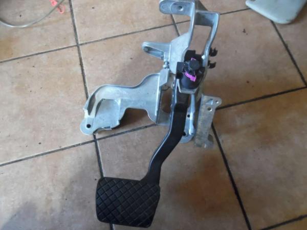 Audi A6 4G Bremspedal Pedalerie Automatik 4H1723140A