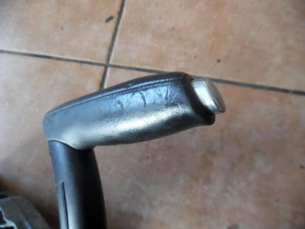 Audi A3 8P Handbremshebel Handbremse 8P0711303C