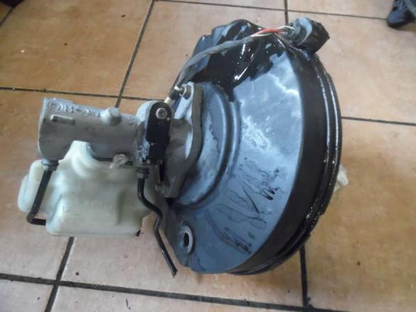 VW Golf V 1K Bremskraftverstärker Hauptbremszylinder 1K1614105BH