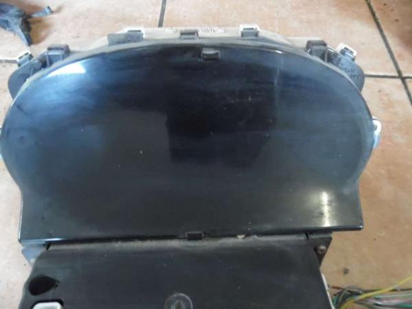 Toyota Yaris Verso Tacho Kombiinstrument 83800-52510