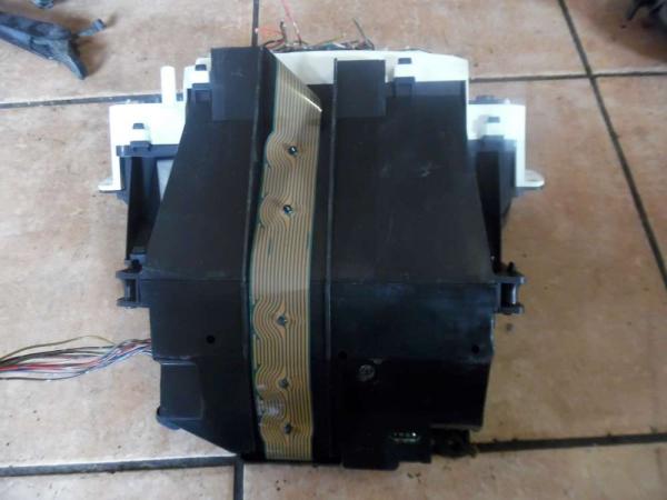 Toyota Yaris Verso Tacho Kombiinstrument 83800-52510