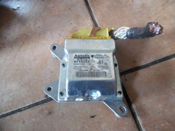 Renault Espace IV Airbagsteuergerät Steuergerät 8200412023