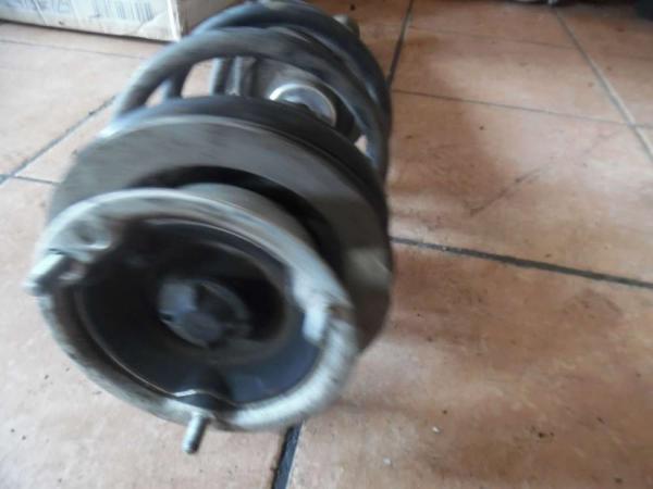 BMW 5er E61 Federbein Stoßdämpfer Vorne Links 6768797