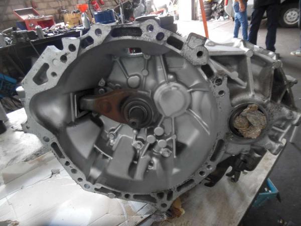 Toyota Yaris Verso Getriebe Schaltgetriebe 5-gang