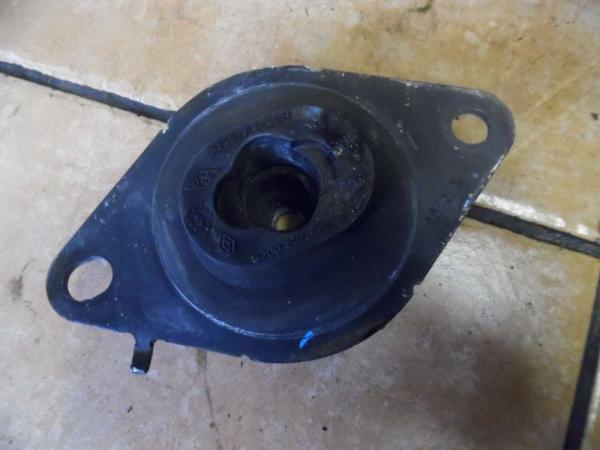 Renault Espace IV Getriebehalter Getriebelager Links