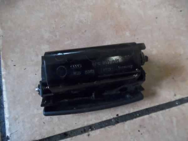 Audi A3 8P Aschenbecher Hinten 8P0857961