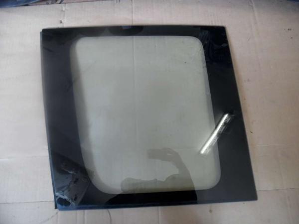 Toyota Yaris Verso Seitenscheibe Scheibe Hinten Links