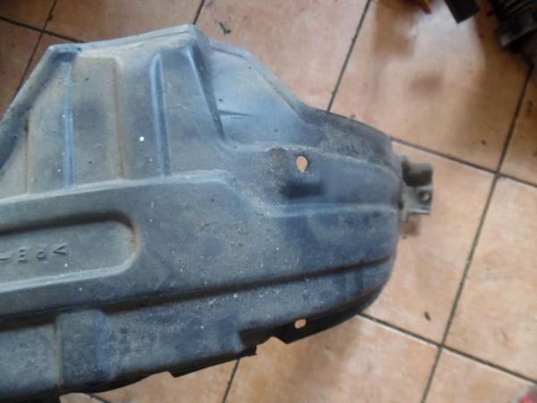 Toyota Yaris Verso Radhausschale Vorne Links 53876-52030