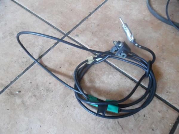 Toyota Yaris Verso Antennenfuß mit Kabelbaum