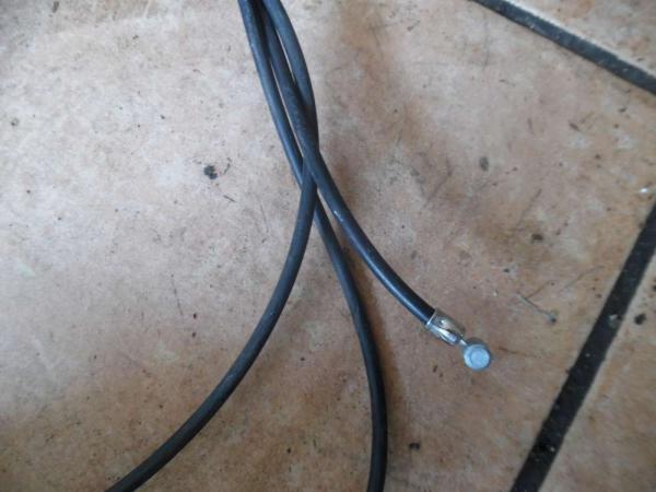 Toyota Yaris Verso Motorhaubenzug