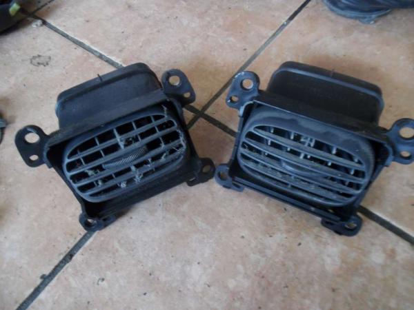Toyota Yaris Verso Lüftungsdüse Luftdüse 55650-52020