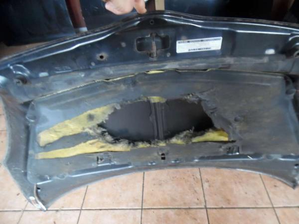 Toyota Yaris Verso Motorhaube Schwarz : 209