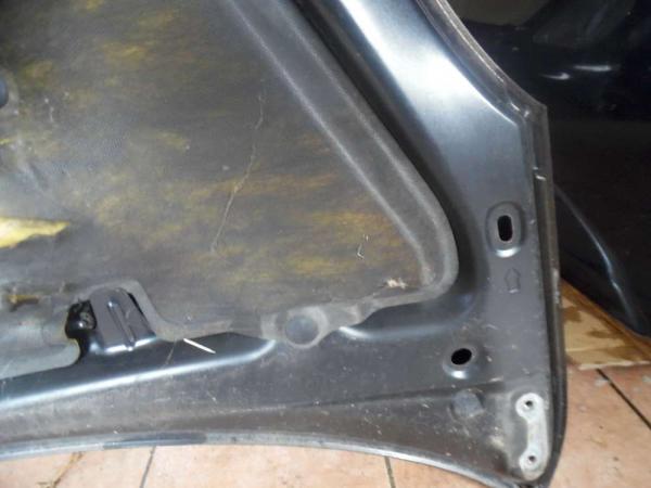 Toyota Yaris Verso Motorhaube Schwarz : 209