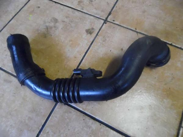 Renault Espace IV Turboschlauch mit Sensor 8200484318 8200168253