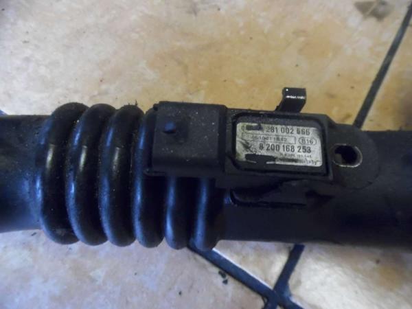 Renault Espace IV Turboschlauch mit Sensor 8200484318 8200168253