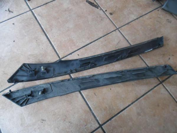 Renault Espace IV Kotflügelzierleiste Hinten 820010105