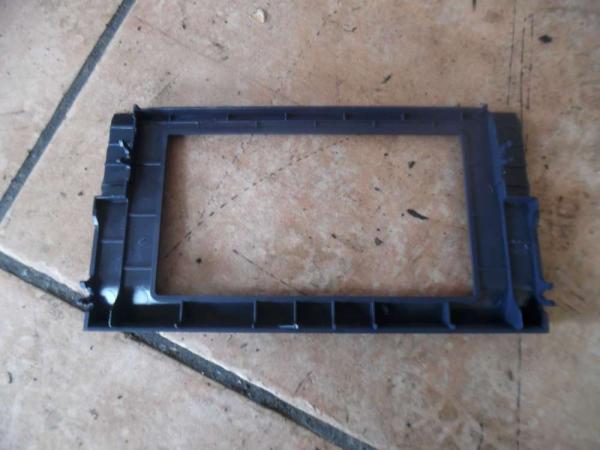 Renault Espace IV Rahmen Mittelkonsole Display 8200128071