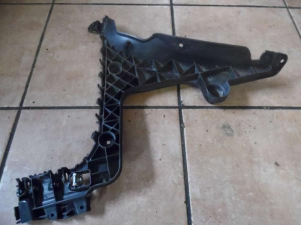 Audi A3 8P Stoßstangenhalter Rechts 8P4807378