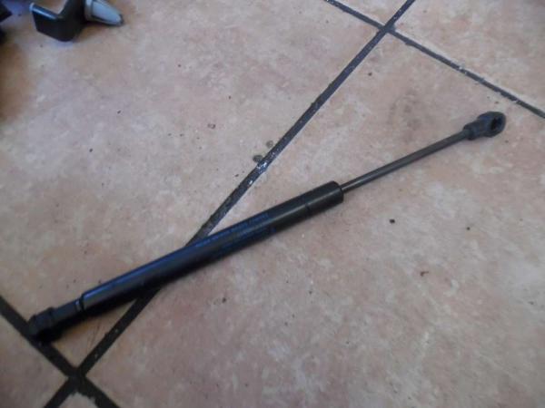 BMW 5er E61 Gasdämpfer Heckklappendämpfer 7148817