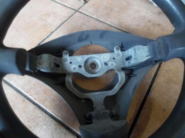 Toyota Yaris Verso Lenkrad