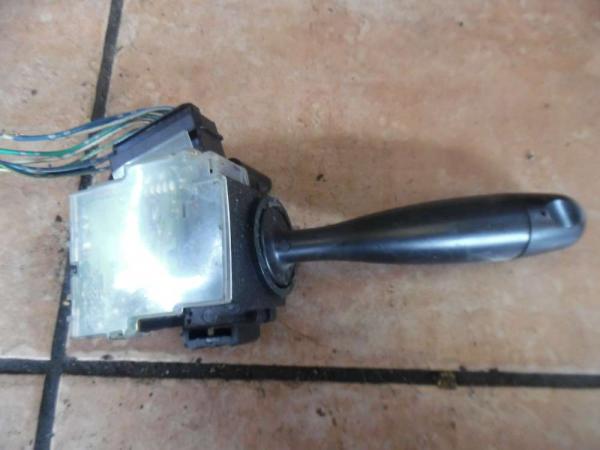 Toyota Yaris Verso Lenkstockschalter Wischer