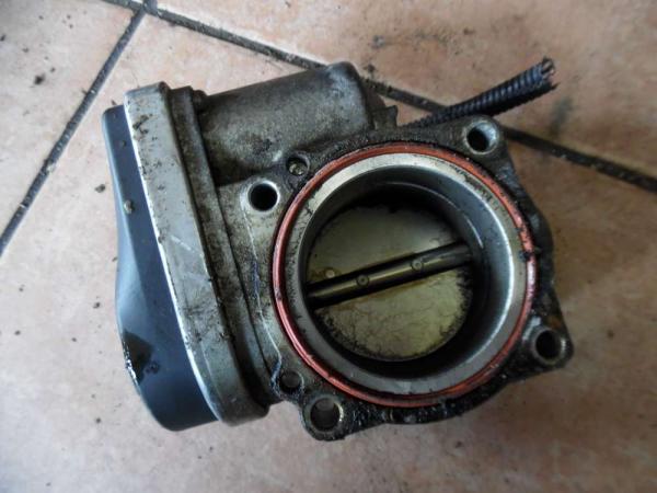BMW 3er E46 Drosselklappe 1439224