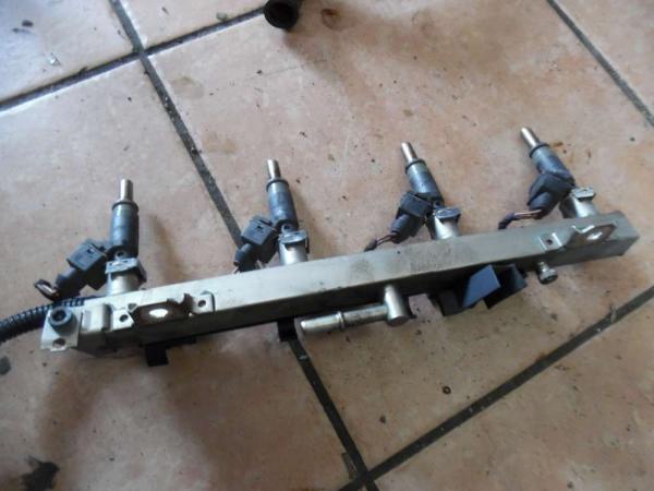 BMW 3er E46 Einspritzleiste Einspritzdüse