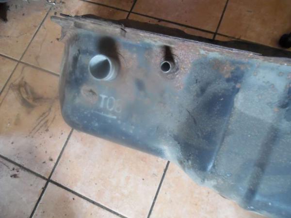 Toyota Yaris Verso Kraftstofftank Benzintank