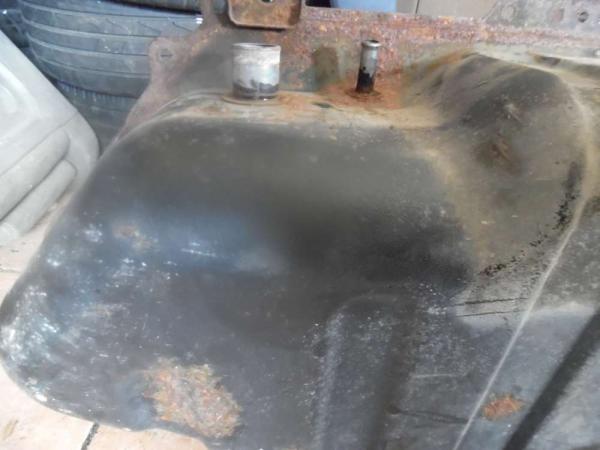 Toyota Yaris Verso Kraftstofftank Benzintank