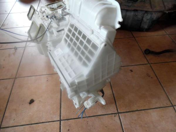Toyota Yaris Verso Heizungskasten Gebläsekasten 87150-52110