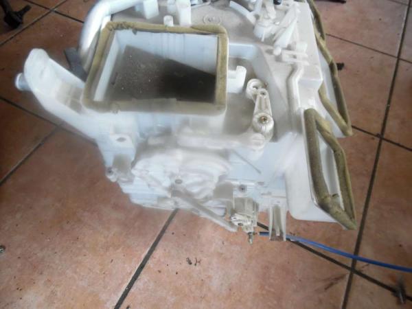 Toyota Yaris Verso Heizungskasten Gebläsekasten 87150-52110