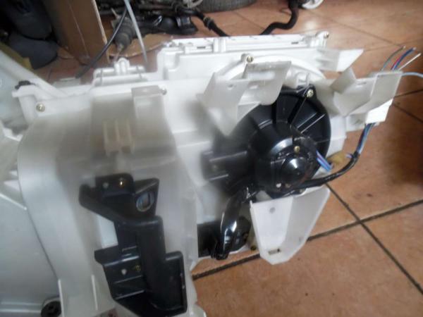 Toyota Yaris Verso Heizungskasten Gebläsekasten 87150-52110