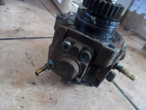 Renault Koleos Y 2,0dci Einspritzpumpe Hochdruckpumpe 8200690744