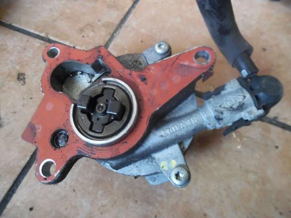 Renault Koleos Y 2,0dci Vakuumpumpe 8200376925