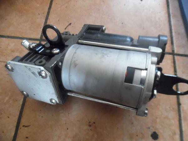 Mercedes-Benz Vito Bus Luftfederung Kompressorpumpe 6393200204