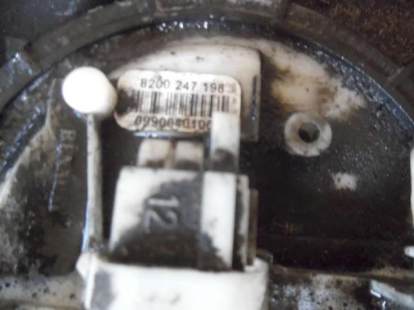 Renault Espace IV Kraftstofftank Dieselpumpe 8200008544 8200247198