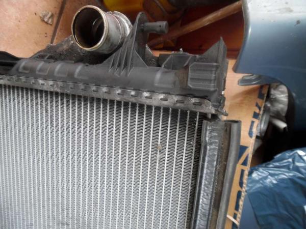 Renault Espace IV Kühler Wasserkühler Kondensator 8200033729