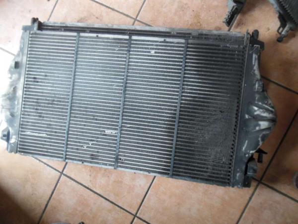 Renault Espace IV Kühler Wasserkühler Kondensator 8200033729
