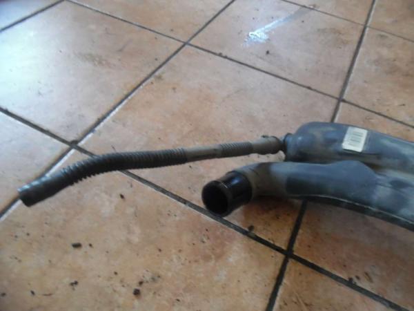 Renault Espace IV Einfüllstutzen Kraftstoffbehälter 8200008523