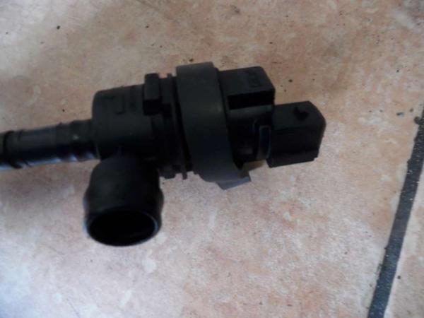 BMW 3er E46 Tankentlüftungsventil Entlüftungsventil 7512581