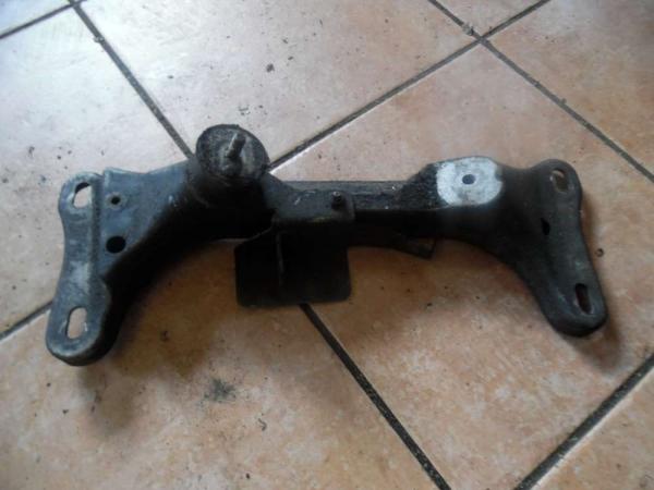 Toyota Yaris Verso Träger